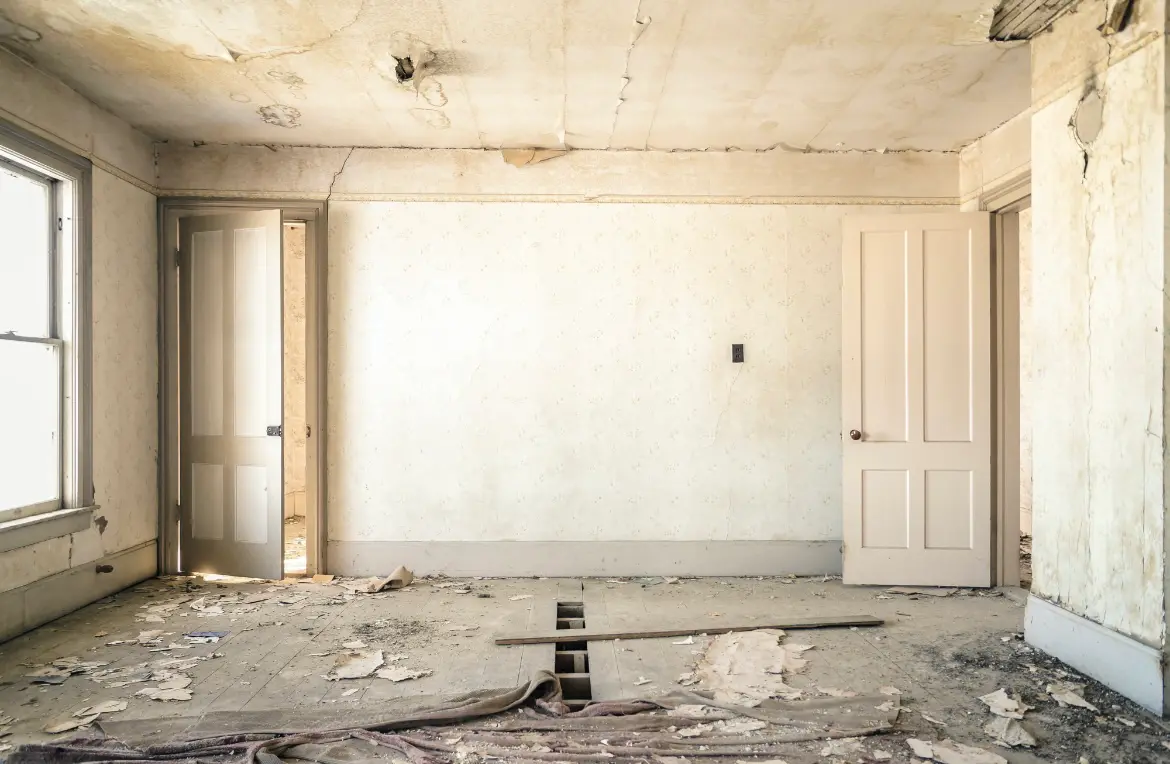 Waste disposal crew managing a cleanout project in Fordyce